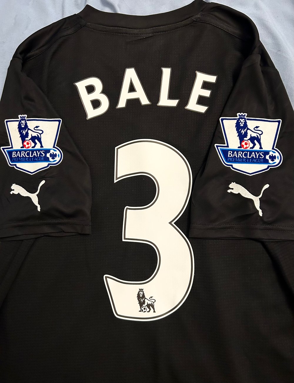 Image of Tottenham Hotspur “BALE 3” 2011/12 Third Shirt + PL patches (S)