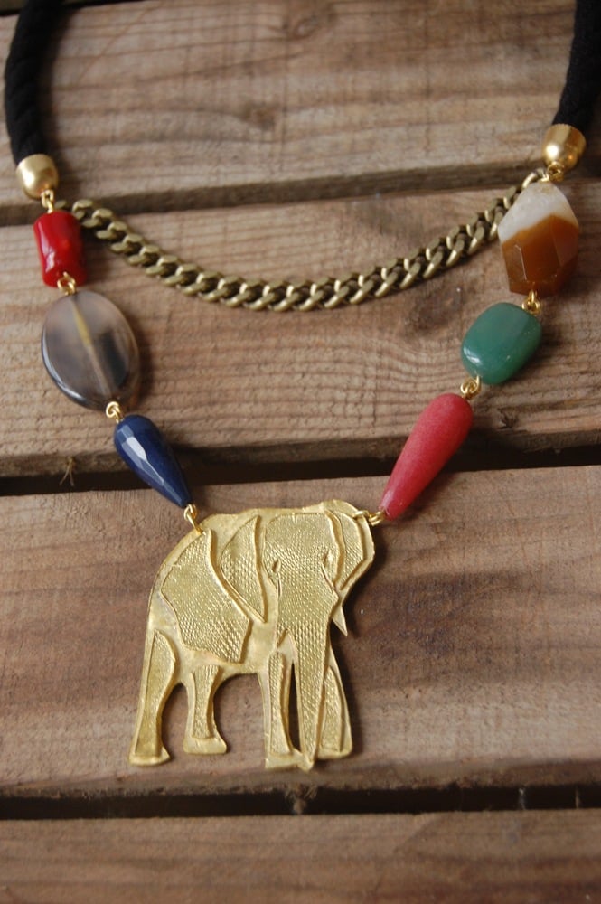 Image of Elefante
