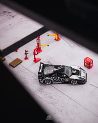 Image 11 of SKELLI FERRARI F40 CUSTOM