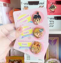 Image 2 of Chainsaw Man Bubblegum Pins