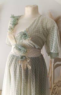 Image 4 of Photoshooting tulle dress Abriana | size S-M| sage and off white | flowers