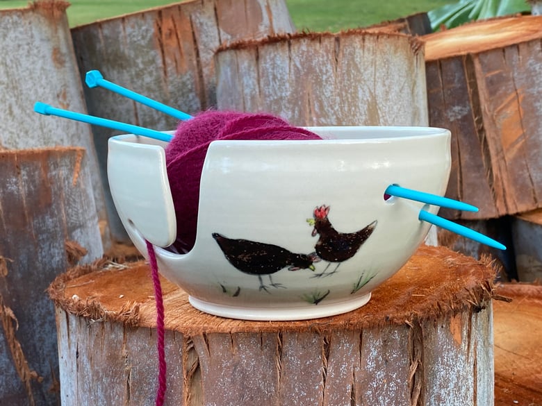 Image of Hen decorated Medium Yarn Bowl 