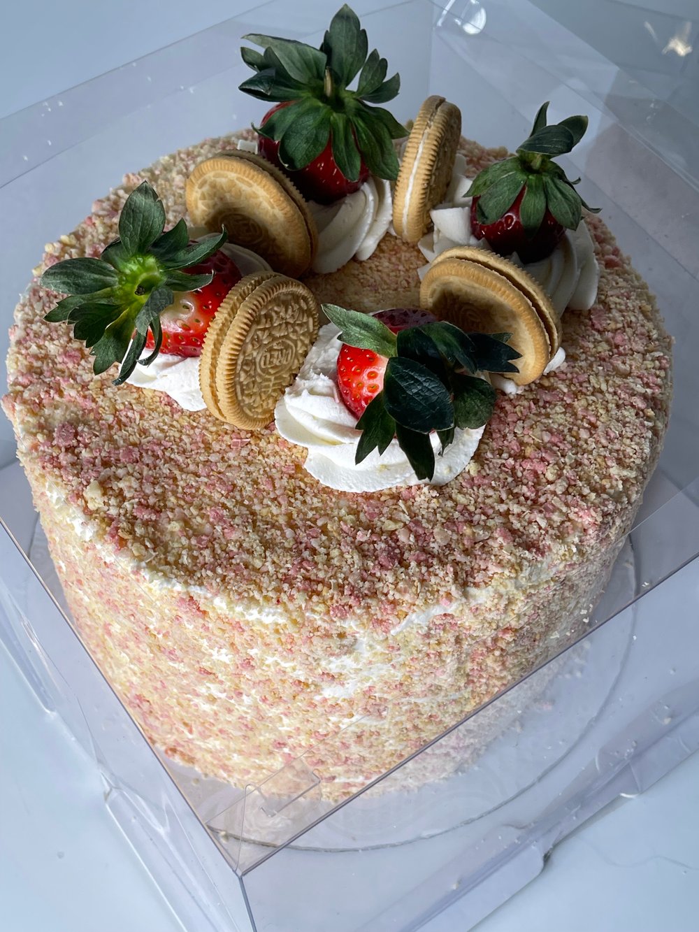 Image of Strawberry Crumble Cake