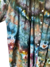 Image 4 of ♻️ UPCYCLED 2X Plus Cotton Tunic Top in Muted Ice Dye