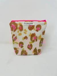 Image 1 of *EN STOCK* Trousse de toilette haute à poser intérieur enduit double gaze léo beige et rose