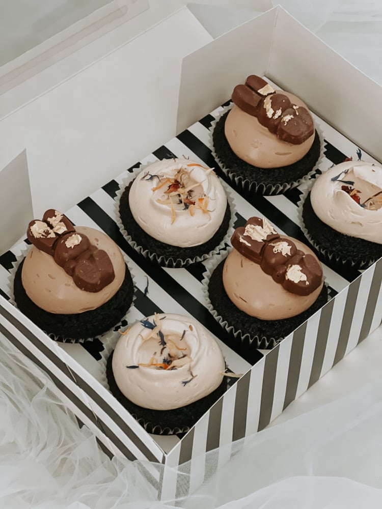 Image of EASTER CUPCAKES HALF DOZ BOX 