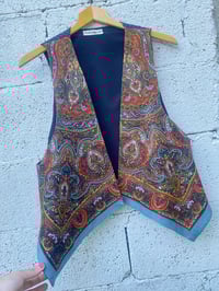 Image 1 of Chaleco feito a man. FOLIADA 128. Talla M