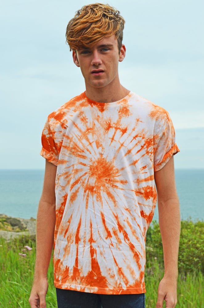 Orange tie dye sales shirt