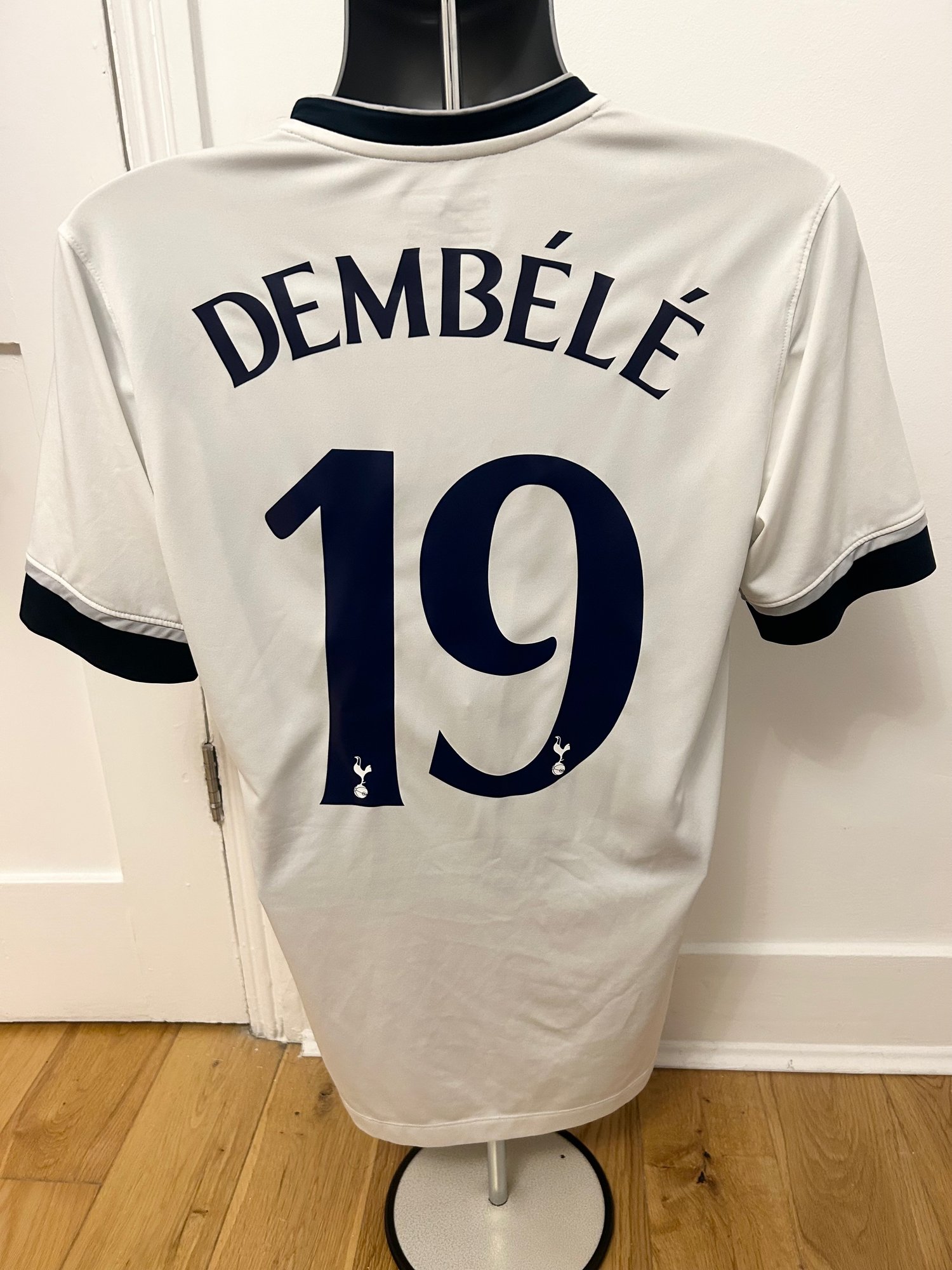 Image of Tottenham Hotspur “DEMBELE 19” 2015/16 Home Shirt (M)