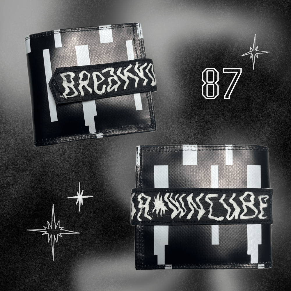 Image of Wallet 87
