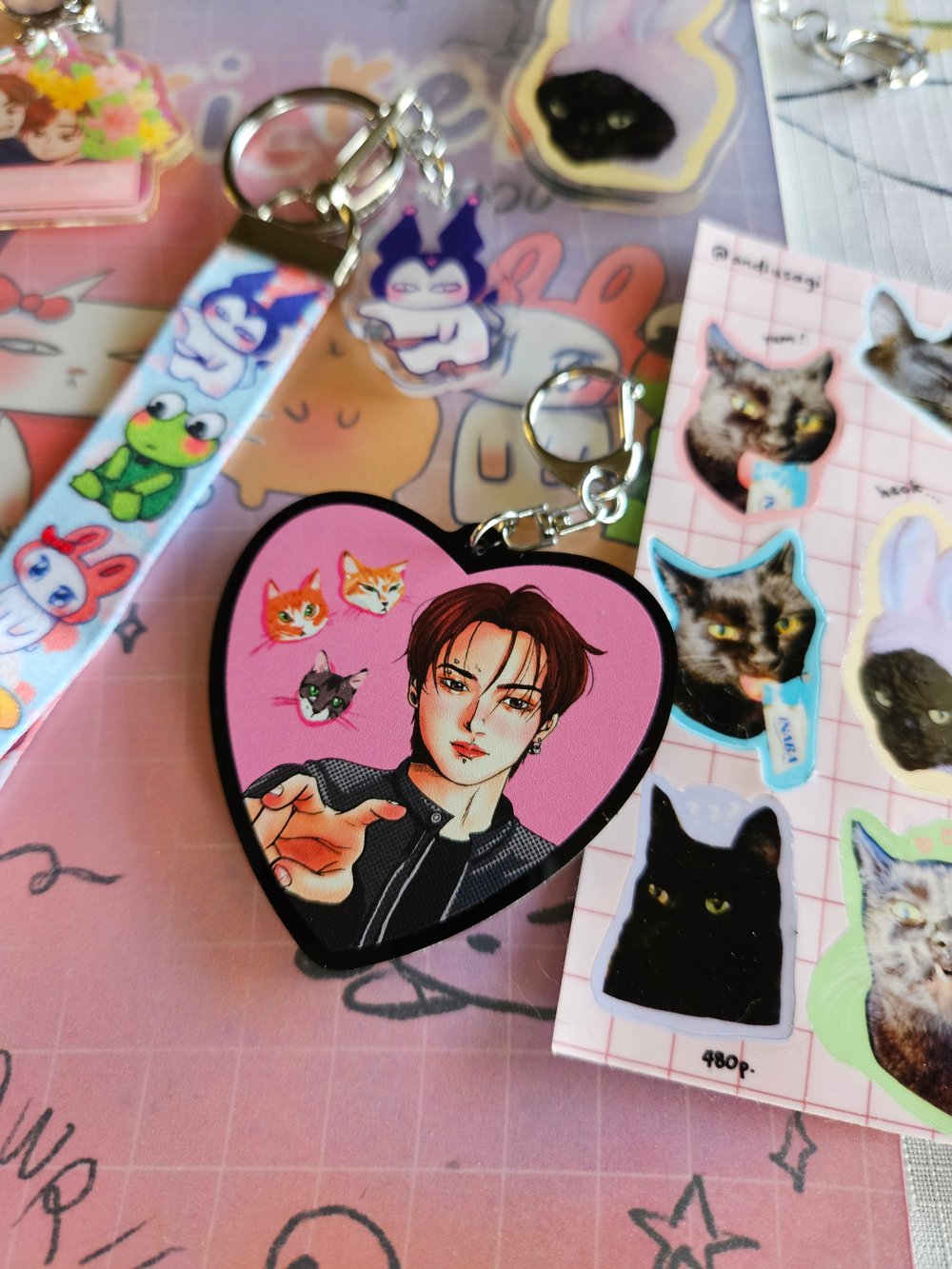 Image of SoonDoongDorLeeknow Black Heart Keychain