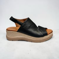 Image 1 of ROAMERS ELLSIE BLACK