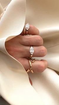 Image 2 of Bague ENLACEE zircons