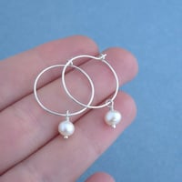 Image 2 of Créoles fines petites perles