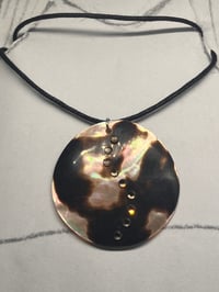Image 2 of Cotton cord round pearl shell vintage from the 80s pendant necklace | choker | boho