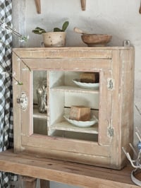 Image 1 of La jolie vitrine 