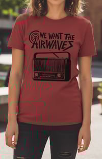Image 2 of Camiseta Radio