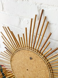 Image 2 of Miroir en rotin vintage
