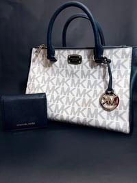 Michael Korse Purse And Wallet