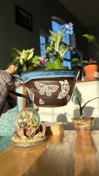 Image 1 of Butterfly mug 01