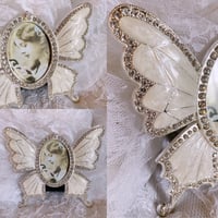 Image 2 of ‘Dreamy’ Pet Portrait ~ Butterfly Frame