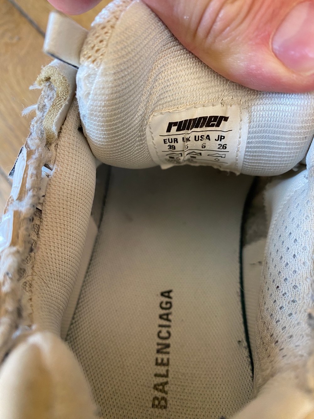 Image of BALENCIAGA - Sneaker Runner White 39EU