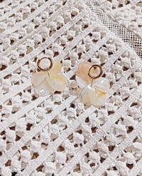 Boucles d'oreilles Petales de nacre 