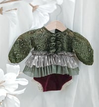 Image 1 of Newborn body-dress for photo shoots | Rini | khaki green | burgundy
