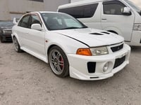 Image 1 of Mitsubishi Evolution 5