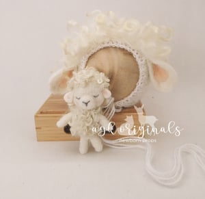 Image of Lamb Lovey