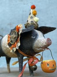 Image 6 of Halloween Party Pig