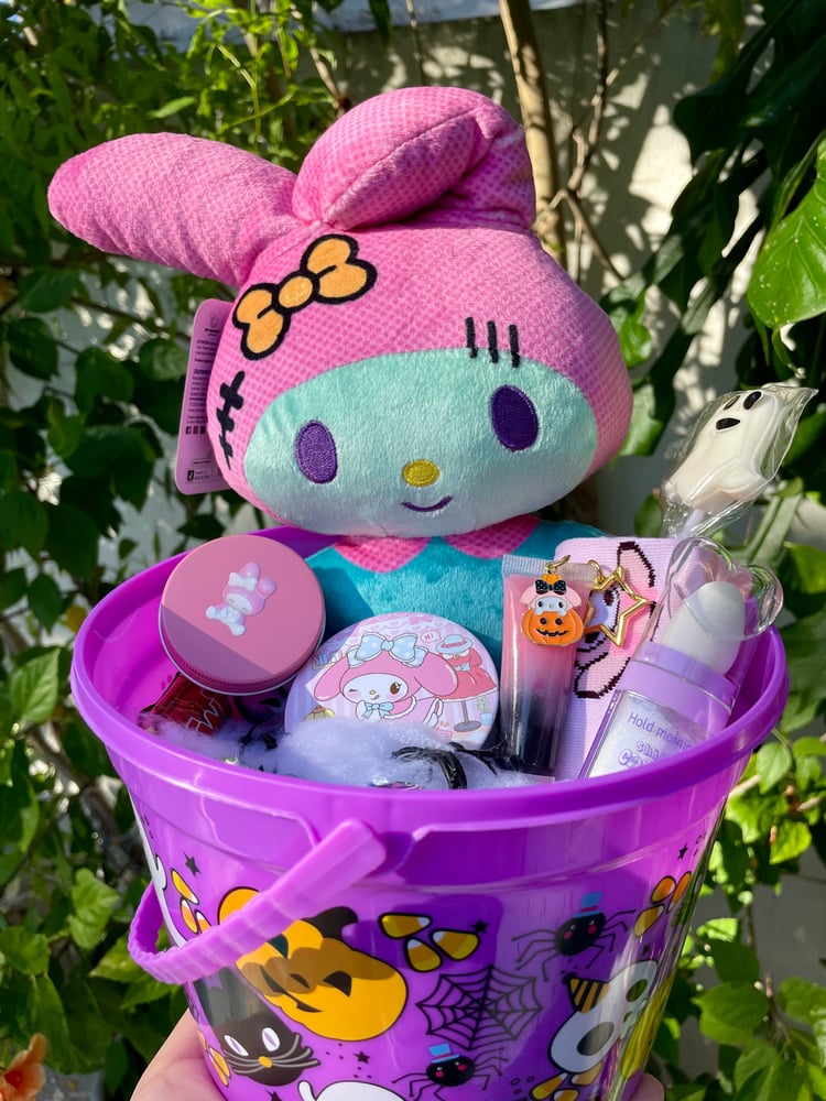 Image of My Melo boo basket 