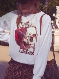 Image 4 of SUDADERA SUEÑO LUEGO EXISTO BLANCA