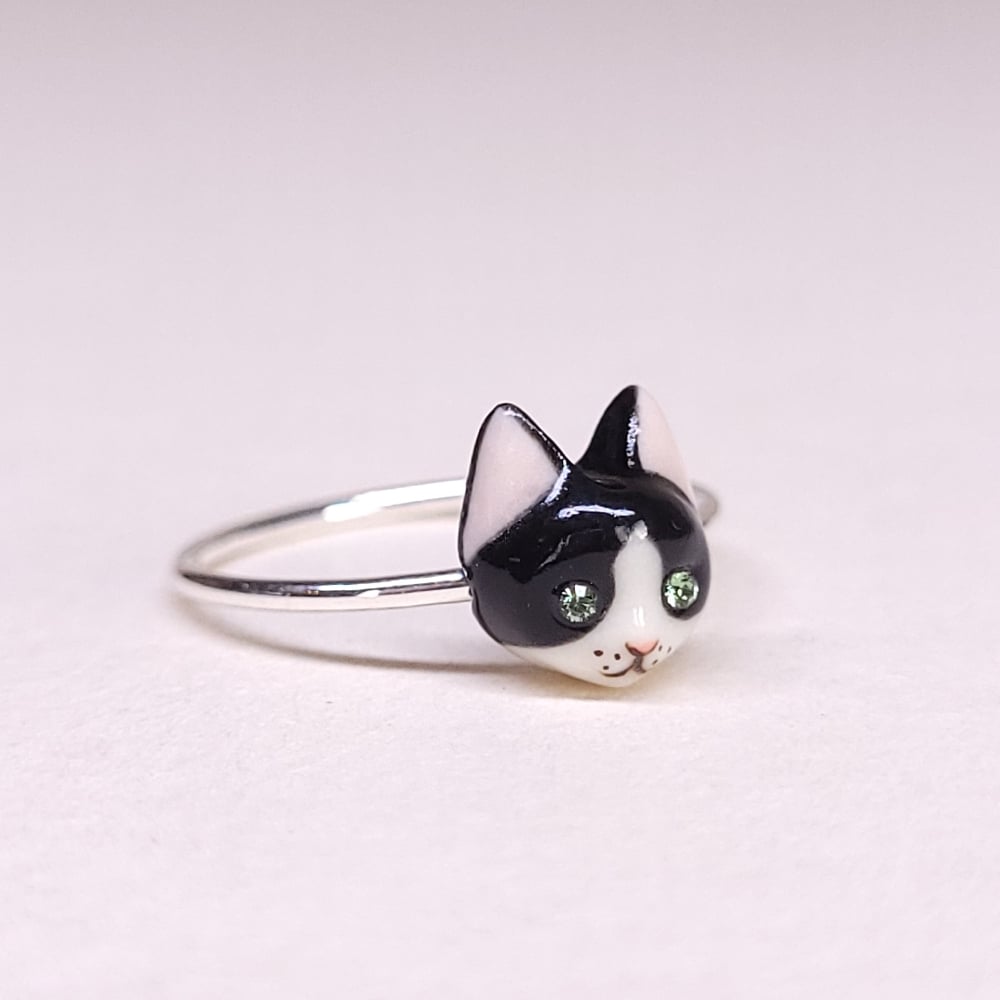 Image of Tuxedo Porcelain & Sterling Silver Cat Ring