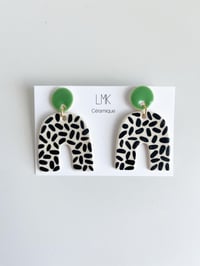 Paire de boucles d'oreilles céramique COWB vert pomme