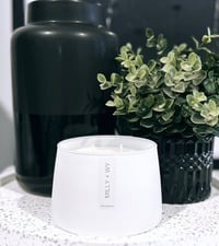 Image 1 of Matte White OMG Deluxe Soy Candle