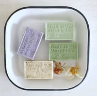 Image 2 of Savon de Marseille à l'huile d'olive bio - 8 parfums