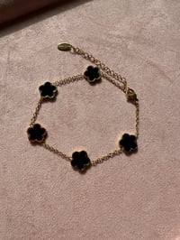 Image 5 of Flower bracet  花朵手链