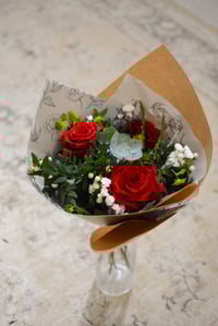 Image 3 of Trio de Rosas - El Clàssic