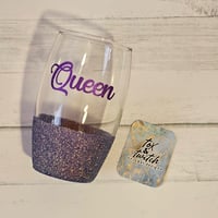 Image 2 of Queen Glitter Glass