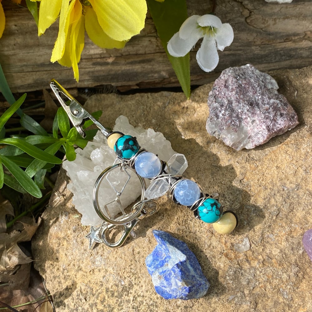 Image of midnight sea clip keychain 