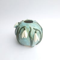 Image 1 of Snowdrop vase (sphere)