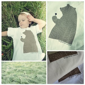 Image of Sweet-tooth bear with lollypop