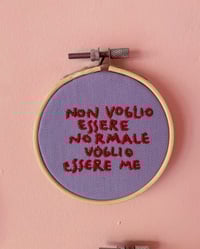 Image 1 of Telaio Non Voglio Essere Normale
