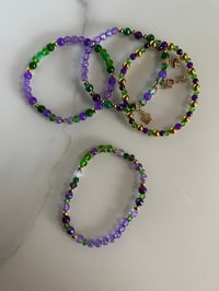 Image 6 of Mardi Gras Tumbler Bracelet Stack – Green, Purple & Gold