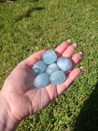 Image 4 of Aquamarine Tumbles (Brazil)