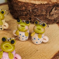 Image 3 of Kolczyki - Żabulinki w kubku 🐸✨