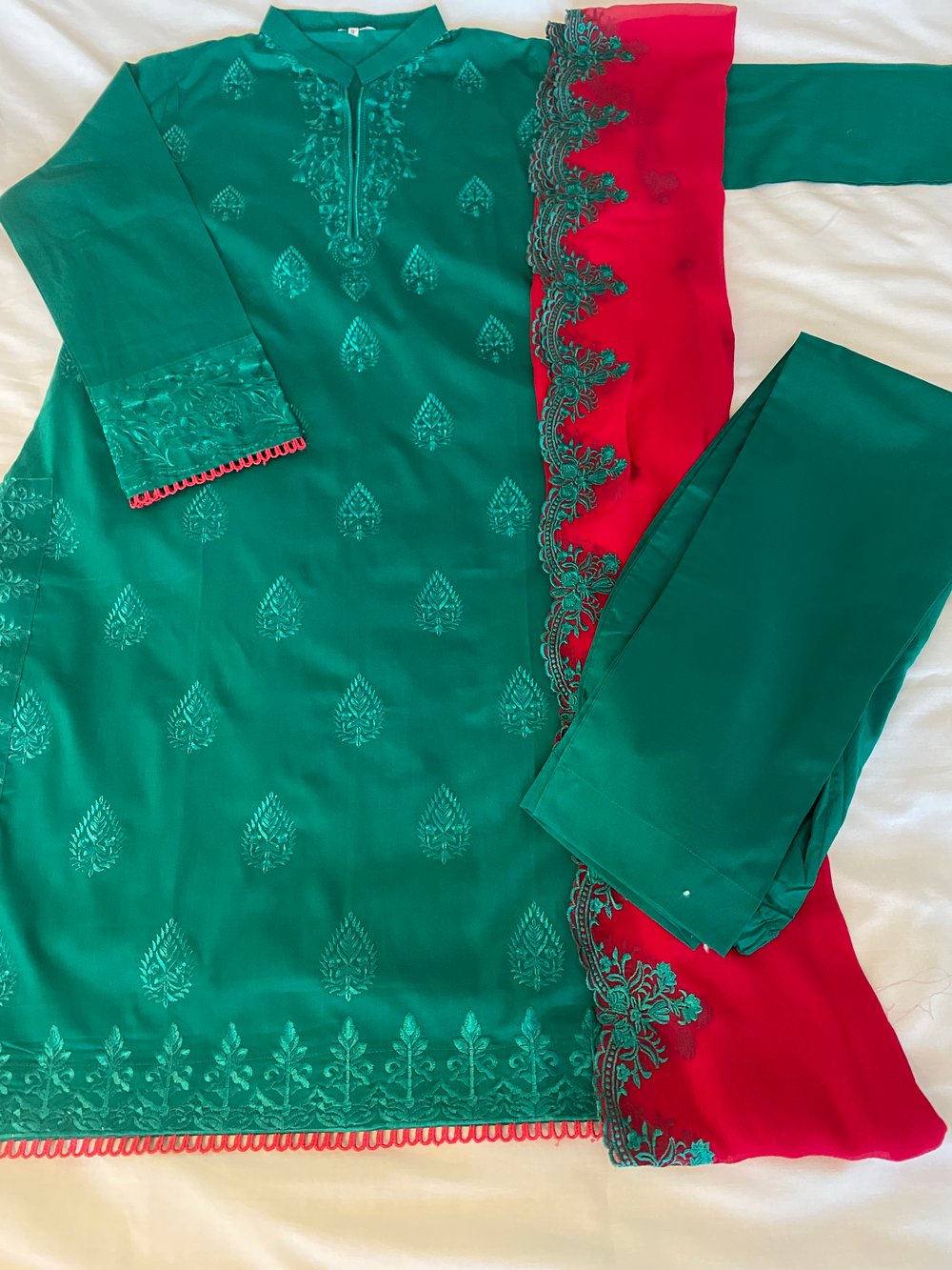 Leaf embroidery