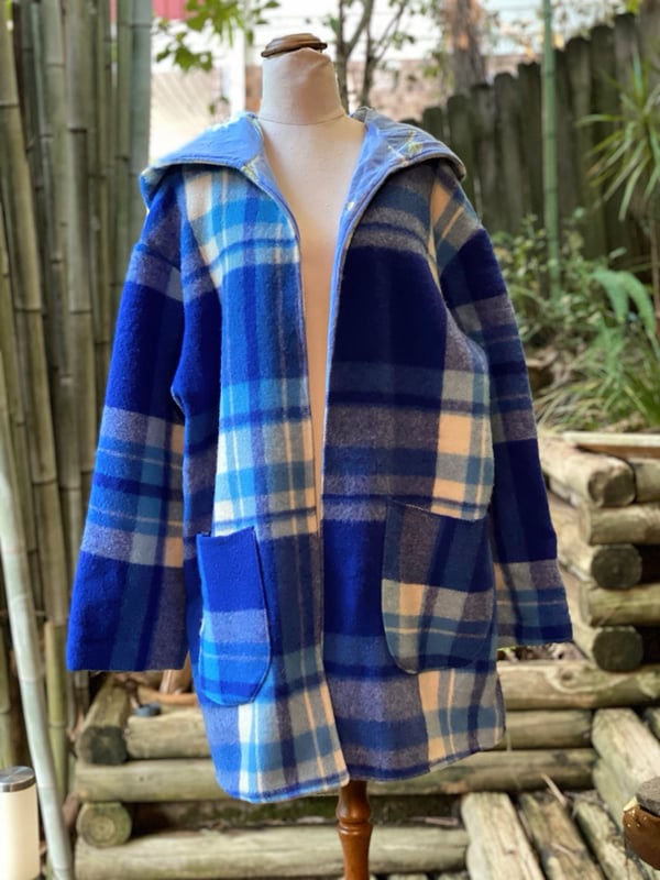 Image of Sapphire Adult Coat size Medium
