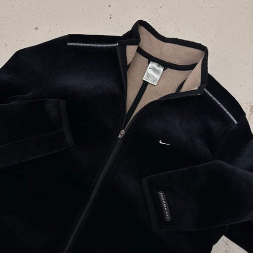 Image of Women’s 2000s Nike Therma-Fit Zip Up Size Large